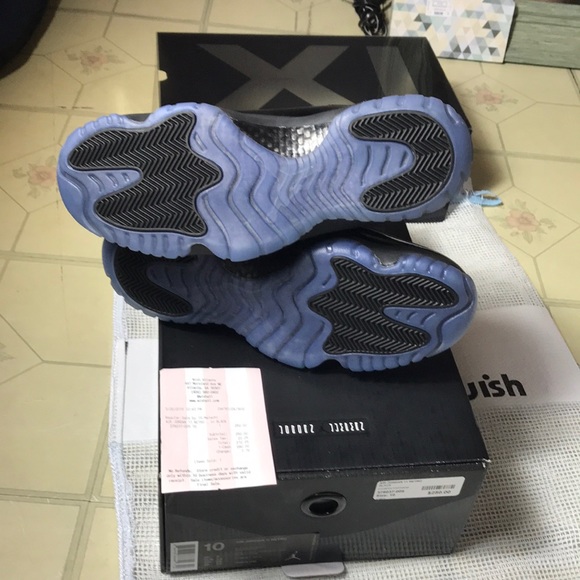 Nike Air Jordan Retro 11 - Picture 4 of 7